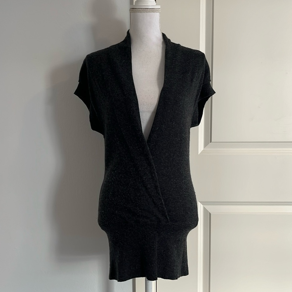 Banana Republic Gray Cashmere-Blend Short Sleeve Tunic Length Sweater